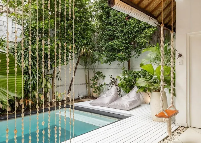 5mins To Kudeta Club Seminyak (Bali)